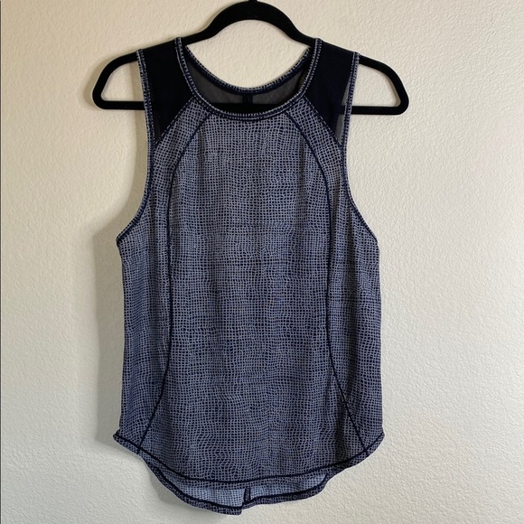 Lululemon Sculpt tank in fall net white and black no size dot 8? EUC - Picture 1 of 3